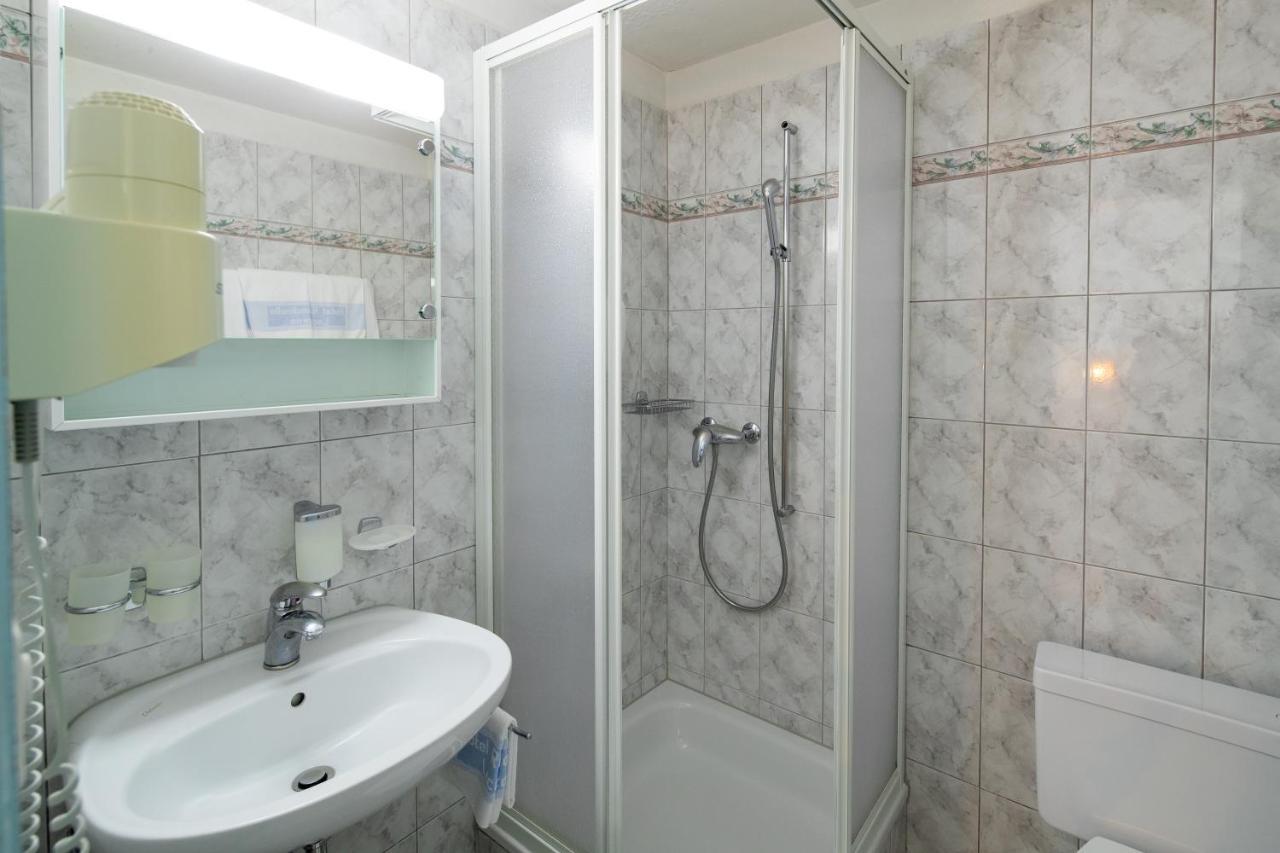Hotel Rondinella Локарно Экстерьер фото