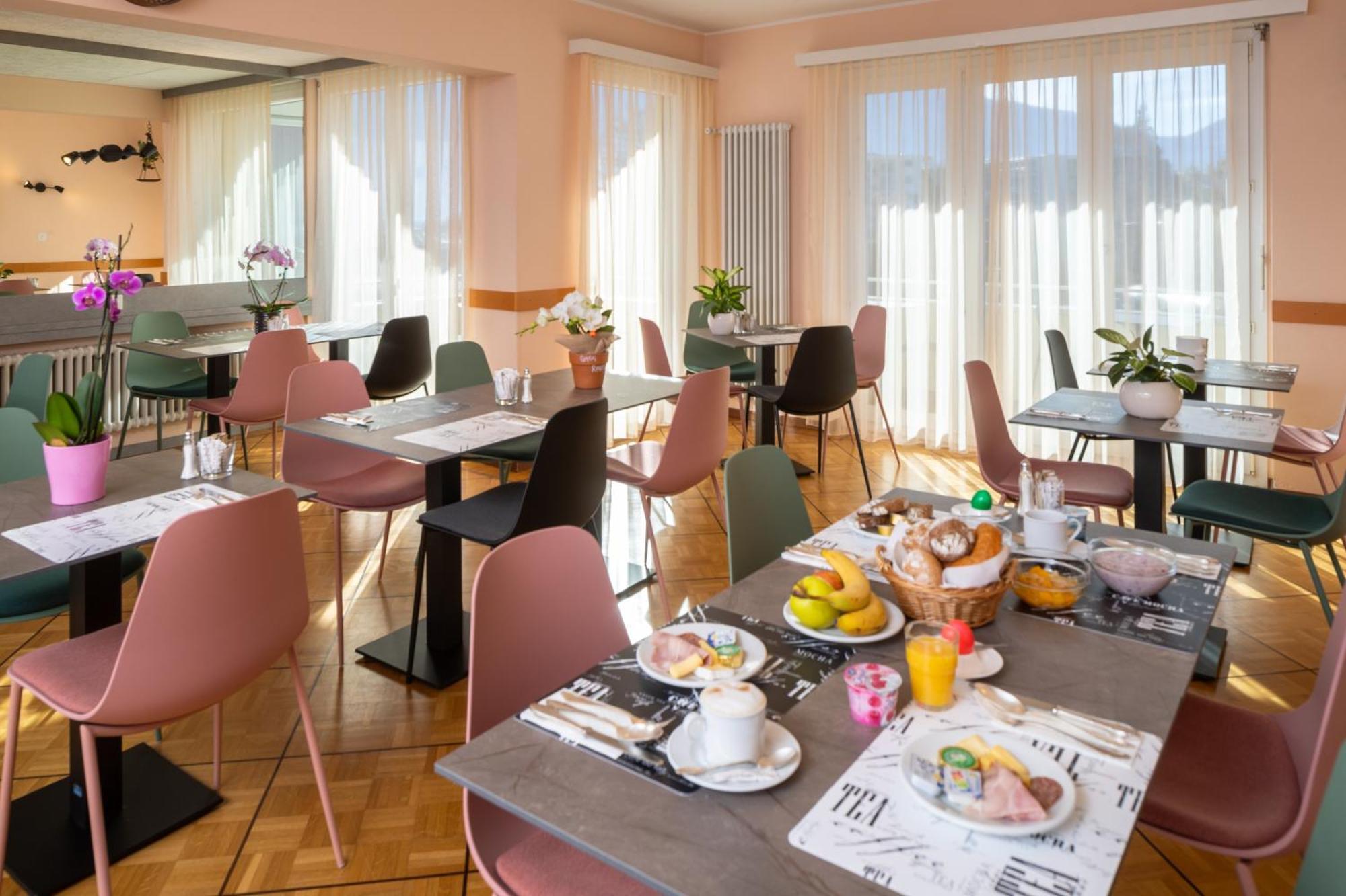 Hotel Rondinella Локарно Экстерьер фото