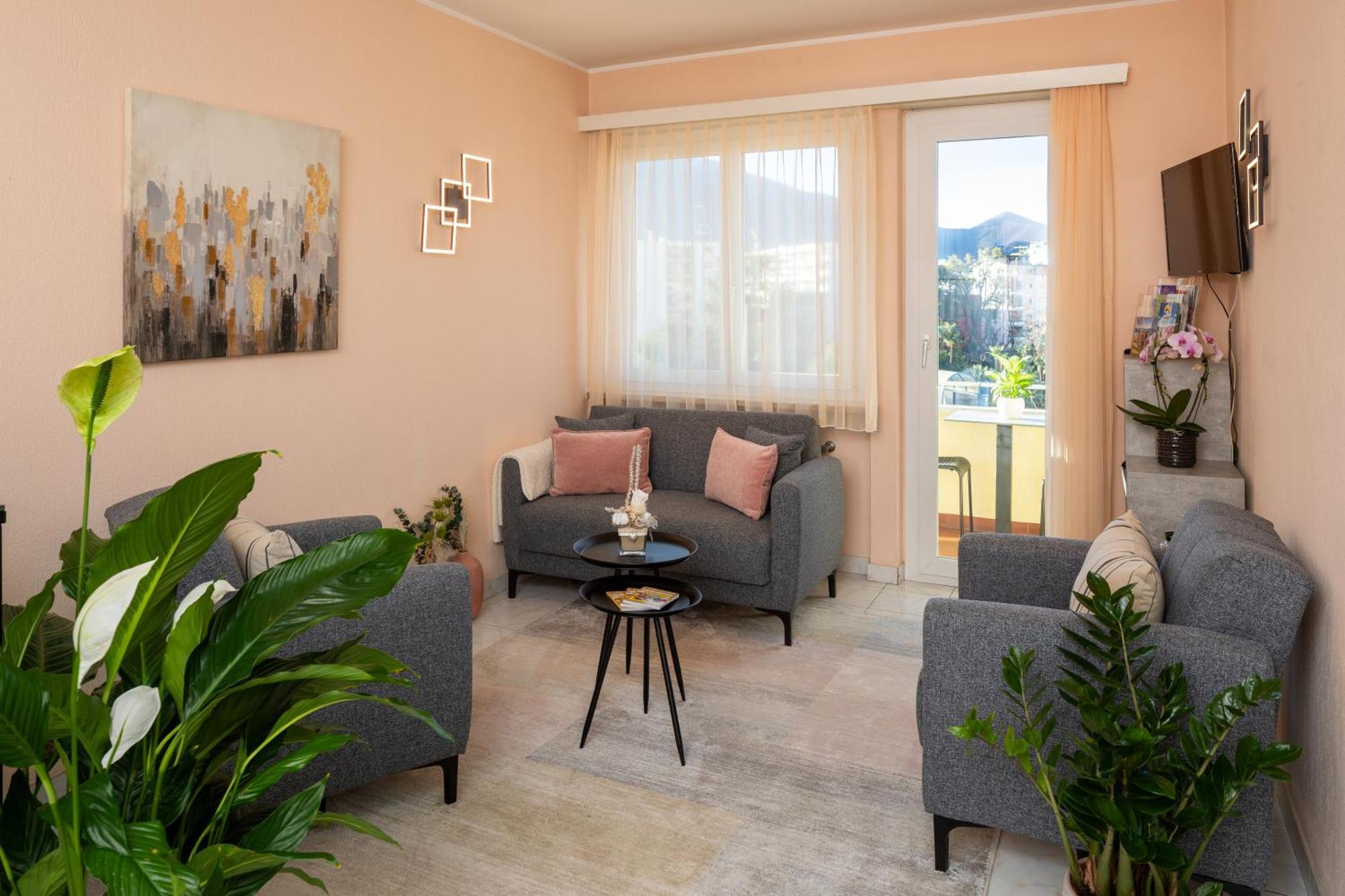 Hotel Rondinella Локарно Экстерьер фото